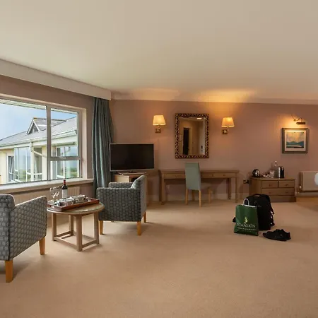 Hotel Connemara Coast 4*