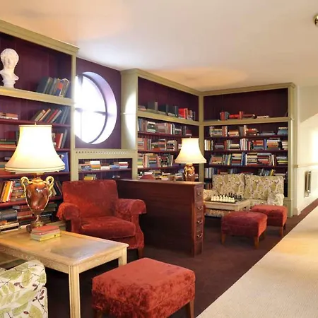 Connemara Coast فندق 4*